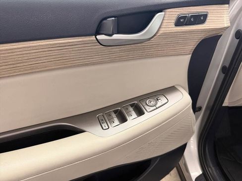 Used 2021 Hyundai Palisade SEL w/ Premium Package image 12