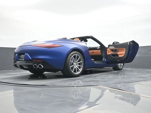 Used 2023 Mercedes-Benz SL 43 AMG SL 43 AMG w/ Driver Assistance Package image 20