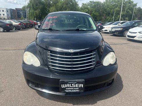 Used 2007 Chrysler PT Cruiser FWD image 2