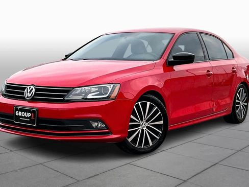 Used 2016 Volkswagen Jetta Sport w/ Lighting Package image 34