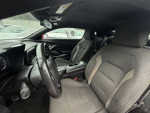 Used 2016 Chevrolet Camaro LT RWD image 13