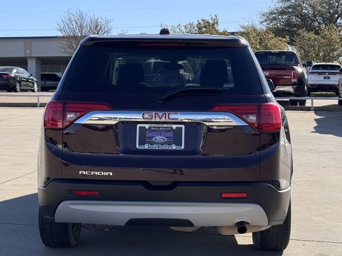 Used 2017 GMC Acadia SLE image 5