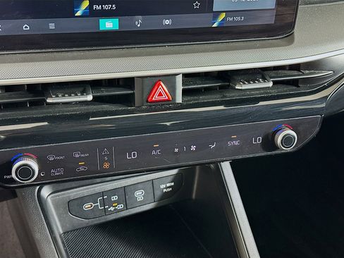 Used 2025 Kia K5 LXS image 22