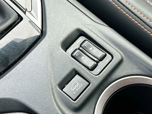 Used 2022 Subaru Crosstrek 2.5i Limited w/ Popular Package #4 image 20