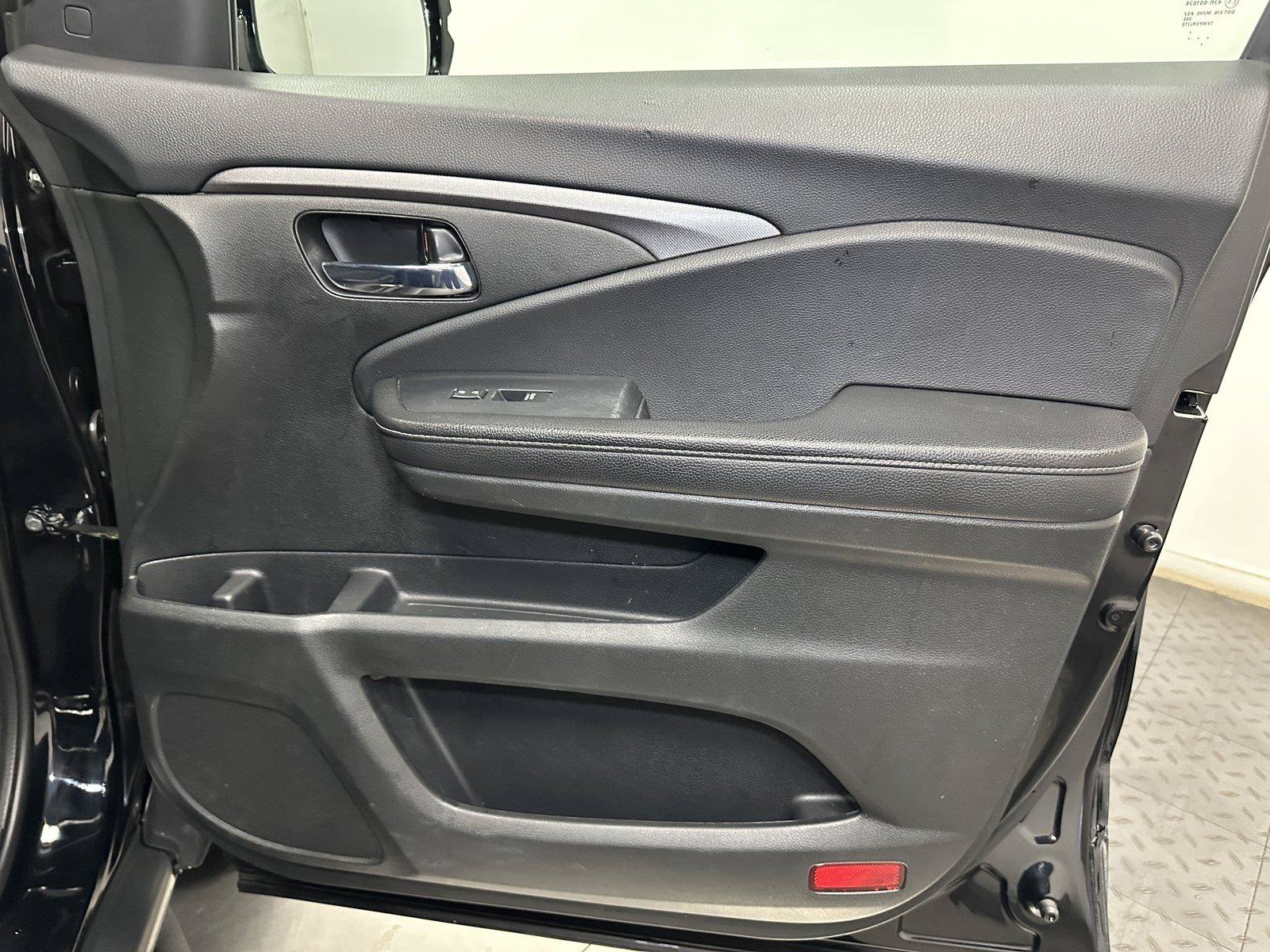 Certified 2024 Honda Ridgeline Sport+ image 35