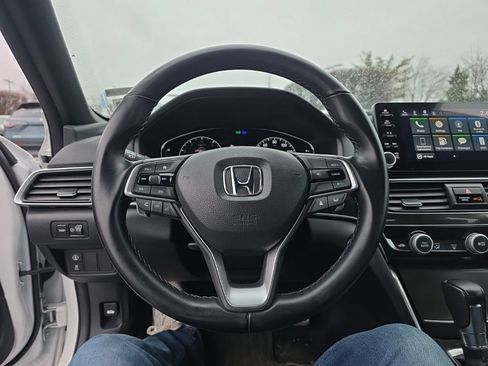 Used 2021 Honda Accord Sport image 14