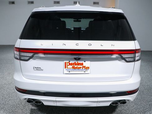 Used 2024 Lincoln Aviator Reserve w/ Jet Package RWD image 8