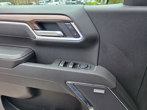 Certified 2025 Chevrolet Silverado 1500 LT Trail Boss w/ LT Trail Boss Premium Package AWD/4WD image 16