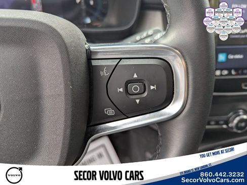 Certified 2023 Volvo XC40 B5 Plus image 13