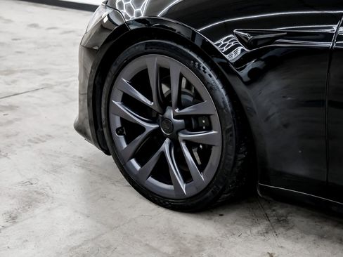 Used 2021 Tesla Model S Plaid image 54