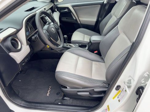 Used 2015 Toyota RAV4 XLE image 5