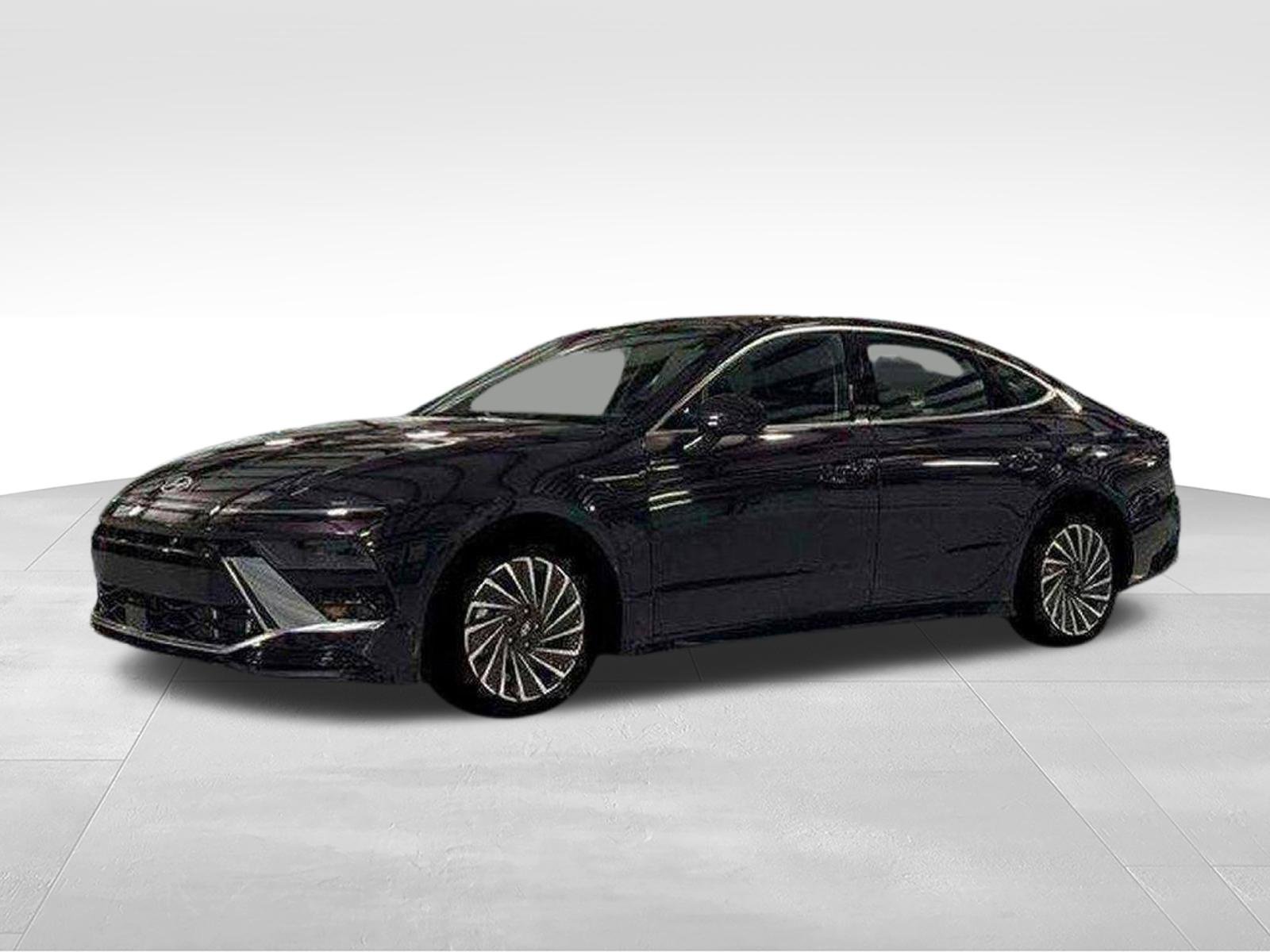 New 2026 Hyundai Sonata SEL FWD image 2