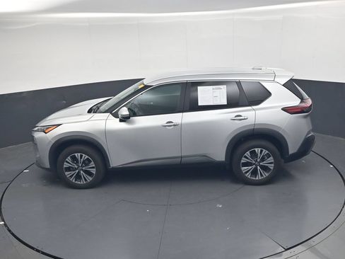 Used 2023 Nissan Rogue SV FWD image 28