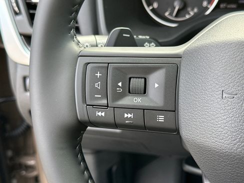 New 2025 Nissan Rogue SV w/ SV Premium Package image 26