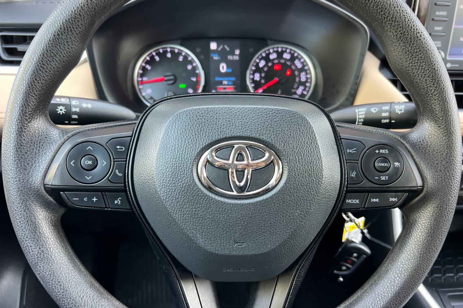 Certified 2021 Toyota RAV4 LE FWD image 23