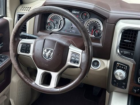 Used 2014 RAM 1500 Laramie w/ Convenience Group AWD/4WD image 13