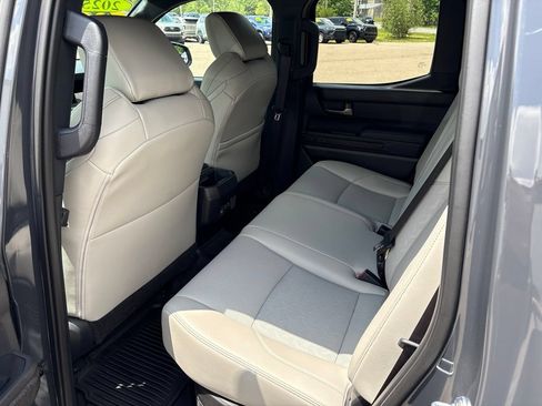 Certified 2025 Toyota Tacoma Limited AWD/4WD image 15