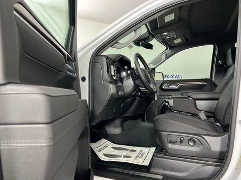 New 2025 Chevrolet Silverado 1500 LT image 13