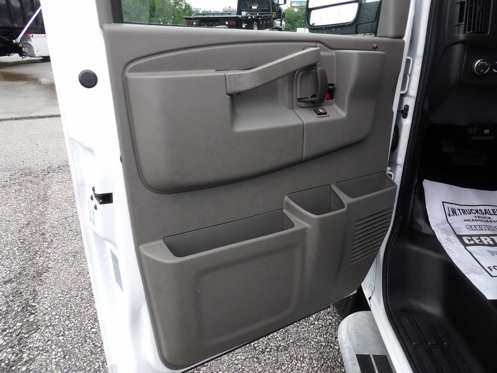 Used 2025 GMC Savana 2500 w/ Driver Convenience Package RWD image 14