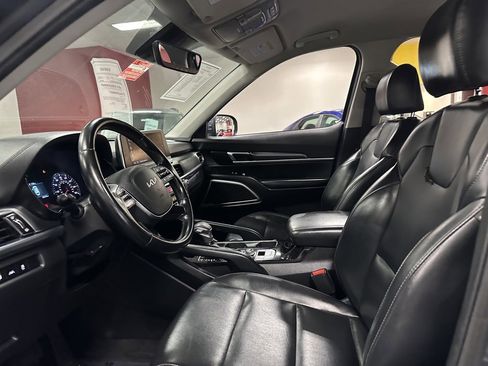 Used 2022 Kia Telluride LX image 15