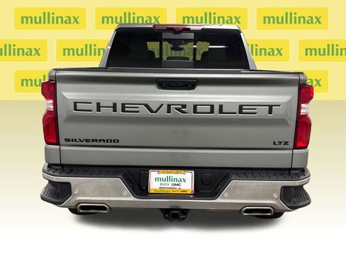 Used 2025 Chevrolet Silverado 1500 LTZ AWD/4WD image 19