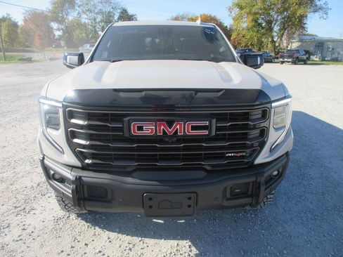 New 2026 GMC Sierra 1500 AT4X image 12