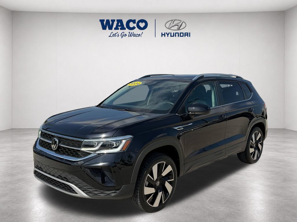 Used 2024 Volkswagen Taos SEL AWD/4WD image 4