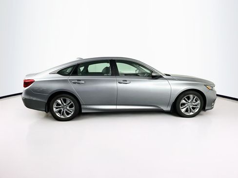 Used 2018 Honda Accord LX image 10
