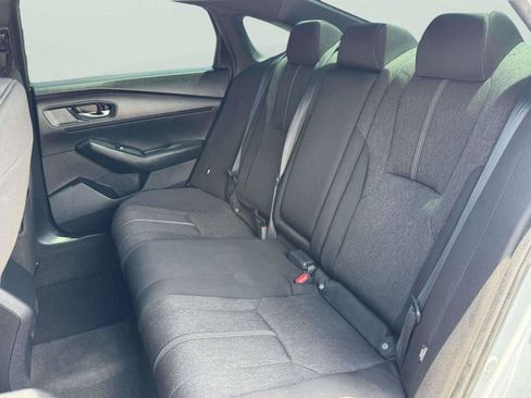 Used 2024 Honda Accord Sport image 40
