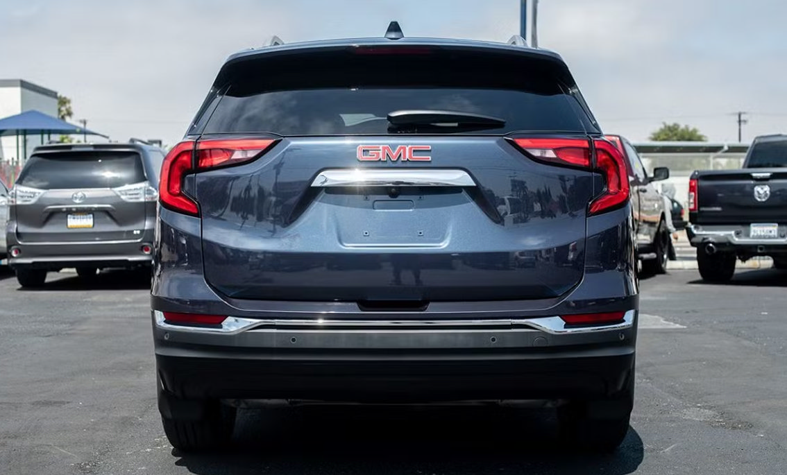 Used 2019 GMC Terrain SLT w/ Preferred Package FWD image 7