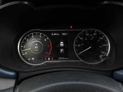 Used 2025 Nissan Versa SV FWD image 32