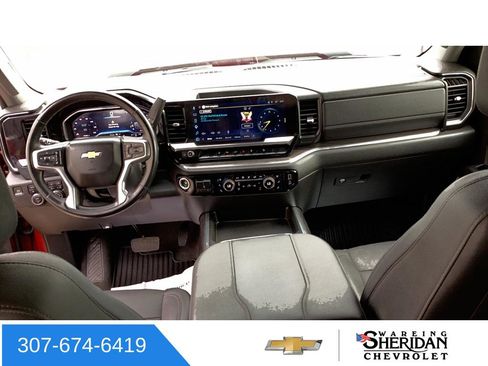 Used 2024 Chevrolet Silverado 2500 LTZ w/ LTZ Convenience Package AWD/4WD image 11