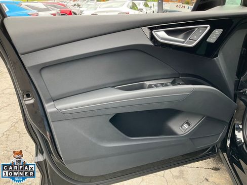 Used 2023 Audi Q4 e-tron Prestige image 24