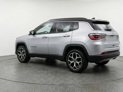 Used 2025 Jeep Compass Limited AWD/4WD image 6
