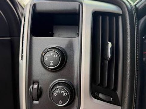 Used 2014 GMC Sierra 1500 SLE w/ Suspension Package, Off-Road AWD/4WD image 15