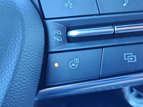 New 2025 Chevrolet Blazer EV LT image 10