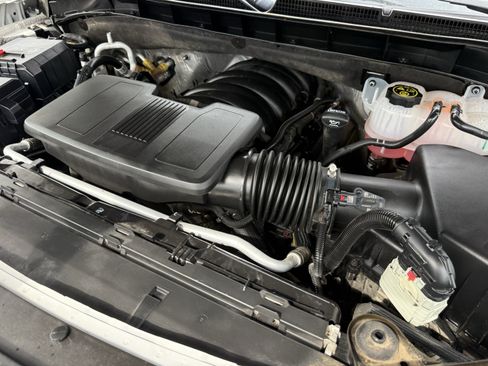 Used 2023 GMC Yukon XL AT4 w/ AT4 Premium Package AWD/4WD image 35