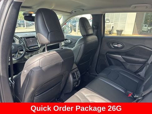 Used 2019 Jeep Cherokee Limited w/ Trailer Tow Group AWD/4WD image 16