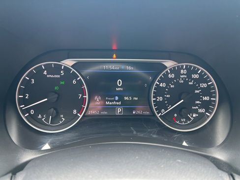 Certified 2023 Nissan Sentra SR w/ Trunk Package image 60