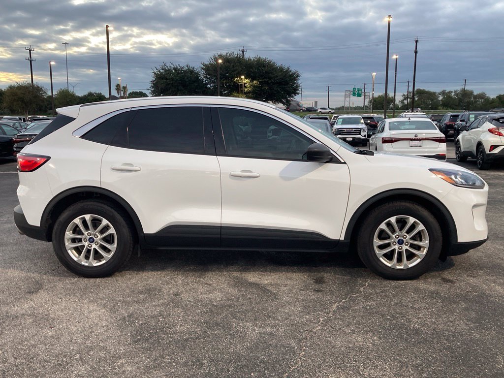 Used 2022 Ford Escape SE w/ Convenience Package FWD image 4