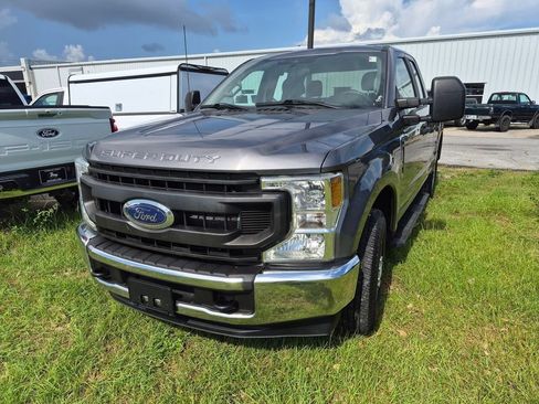 Used 2021 Ford F250 XL w/ Power Equipment Group RWD image 1