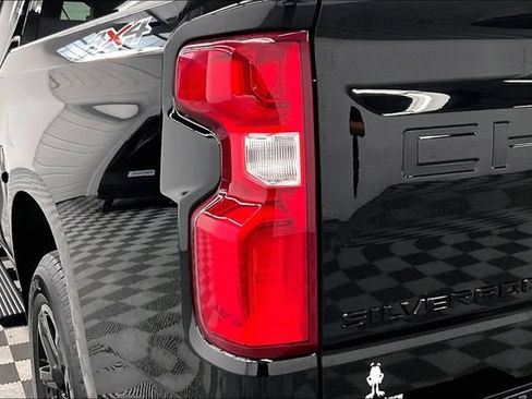 Used 2024 Chevrolet Silverado 1500 RST w/ Protection Package AWD/4WD image 34