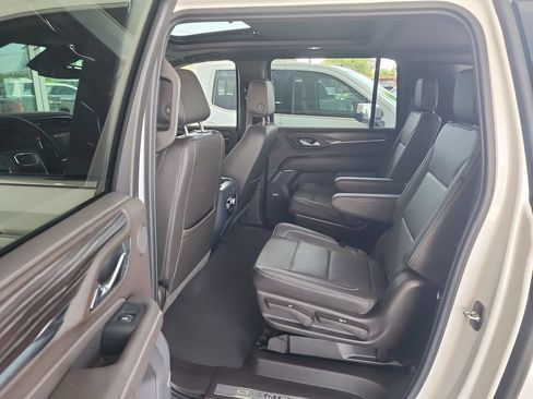 Certified 2023 GMC Yukon XL Denali AWD/4WD image 25