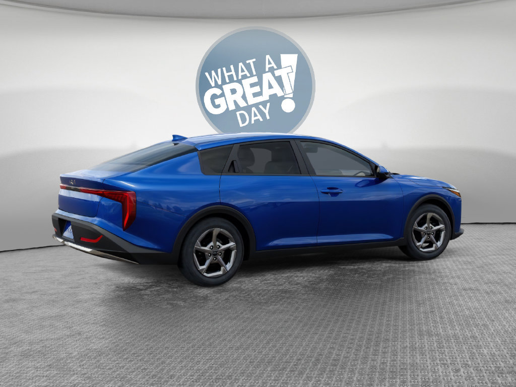 New 2026 Kia K4 FWD image 6