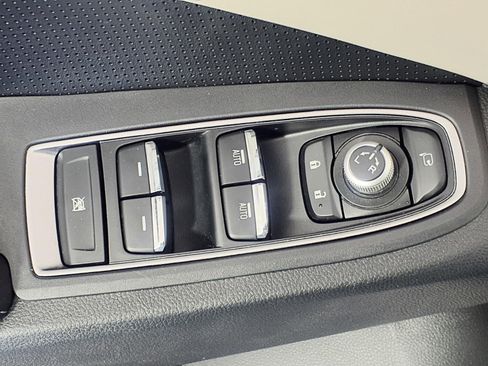 Certified 2022 Subaru Ascent Touring image 15