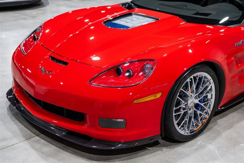 Used 2010 Chevrolet Corvette ZR1 w/ Preferred Equipment Group RWD image 11