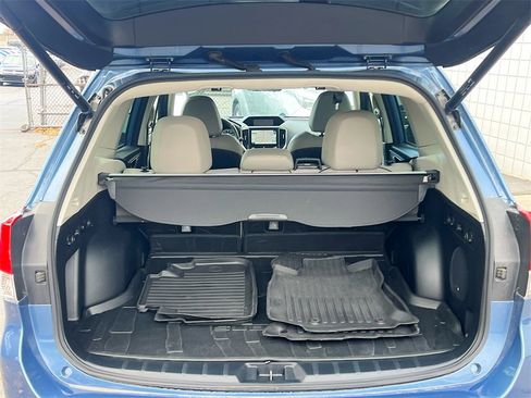 Used 2024 Subaru Forester Limited image 27