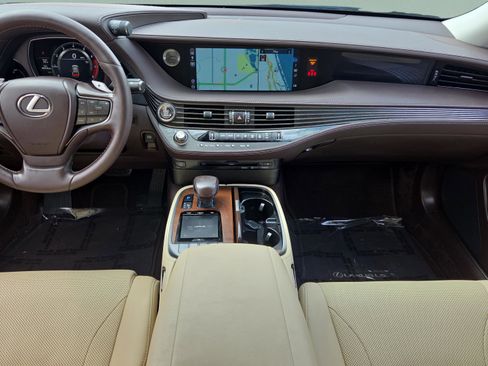 Used 2019 Lexus LS 500 RWD image 13