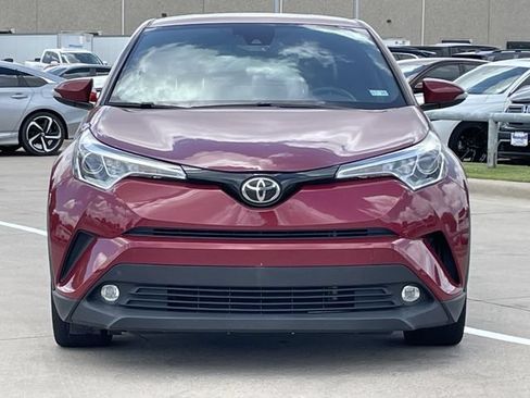Used 2019 Toyota C-HR Limited FWD image 7