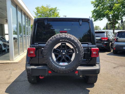 Used 2021 Jeep Wrangler Unlimited Rubicon w/ Uconnect 4C Nav & Sound Group AWD/4WD image 4